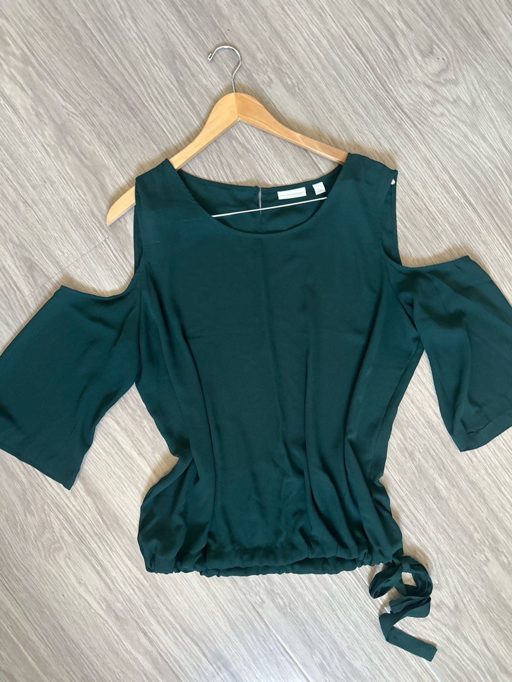 Open Shoulder Top - Picture 5 of 7